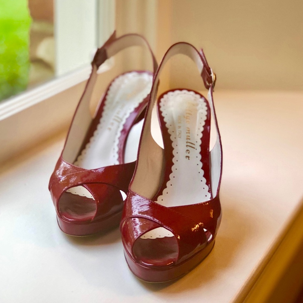 Bettye Mueller Vernice Rosso Peep Toe Platform
